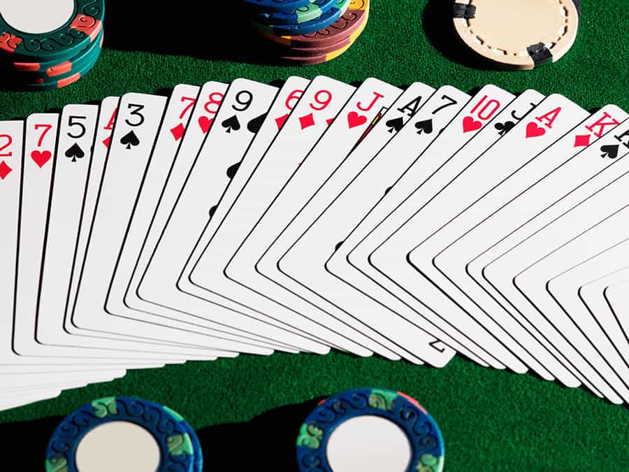 Hướng dẫn chơi bài Poker đơn giản dễ hiểu