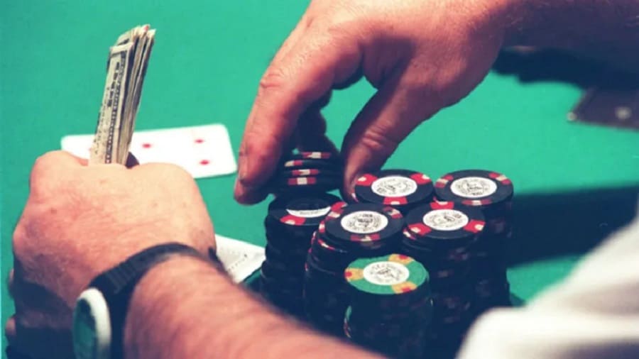 Các công cụ và phương tiện trong một ván bài cược Blackjack